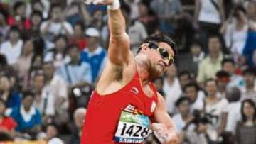 <b>BOLA DE ORO. </b>Con este lanzamiento David Casinos logró la medalla de oro en lanzamiento de peso.