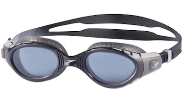 10 artículos imprescindibles para hacer natación de la forma más cómoda