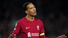 Van Dijk defiende al bajito Lisandro