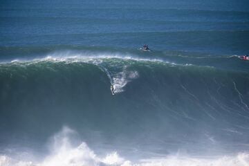 TUDOR Nazar¨¦ Tow Surfing Challenge presented by Jogos Santa Casa.