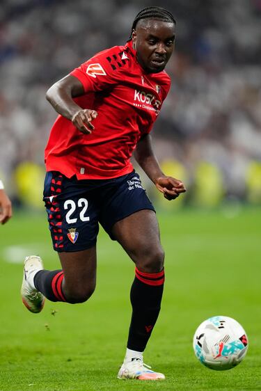 El zaguero osasunista sigue consolidado. Ante el Rayo, además, dio un pase de gol perfecto. Sin duda, uno de los defensas más sólidos esta jornada.