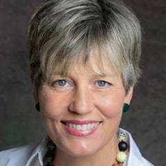 Carrie Ruxton, dietista, desmonta cinco falsos mitos sobre nutrición: “No temas la grasa”