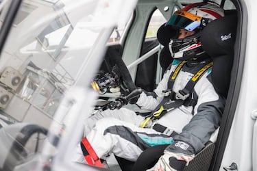 La discapacidad no frena a Aoki: de 500cc al Jaguar eTrophy