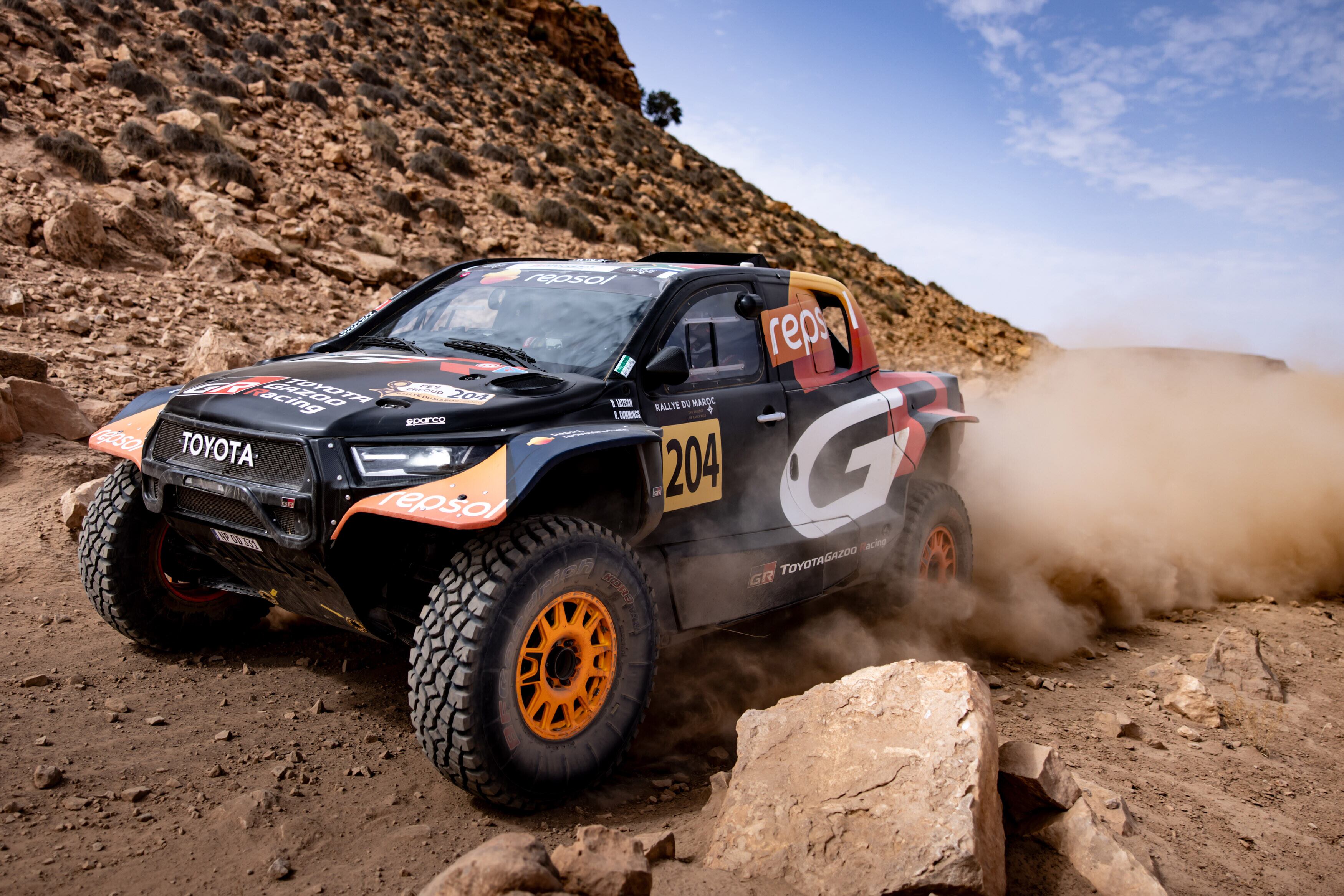 Henk Lategan con el Toyota Hilux durante el Rally de Marruecos.