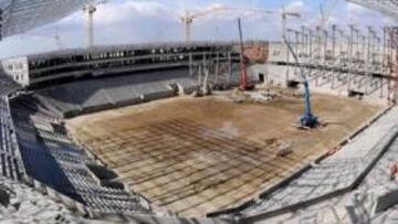 <b>KIEV. Sede de la final.</b> El estadio Olímpico tendrá una capacidad para 60.000 espectadores. La fecha prevista para su partido inaugural será en noviembre 2011 con un Ucrania-Alemania. Mil obreros trabajan noche y día para cumplir con los plazos marcados..