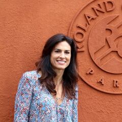 "Al tenis femenino le falta profundidad e identificación"