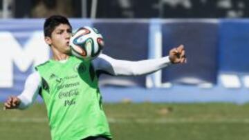 El abogado del mexicano indicó que no tiene obligación de regresar a Tigres pues tiene obligación con el Olympiakos.