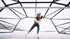 Red Bull shared this video on TikTok of Dutch ice skater Kjeld Nuis skating at a record speed of 103 km per hour (64 mph) and it quickly went viral.