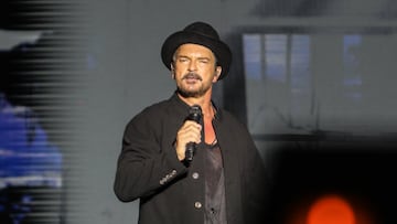 CANCUN, MEXICO - MARCH 10: Singer Ricardo Arjona performs during a concert as part of the 'Blanco y Negro Tour' at Estadio Beto Avila on March 10, 2023 in Cancun, Mexico. (Photo by Thaddaeus McAdams / Getty Images)