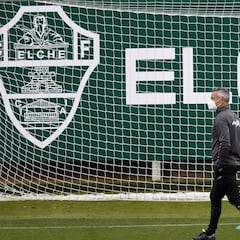 Escribá: "En confianza y moral estamos más fuertes que lo que dice la clasificación"