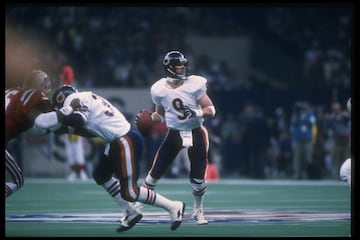 McMahon estuvo en el campeonato de los Bears en 1985, cuando arrasaron a los New England Patriots. 