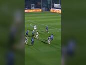 ¡Gran jugada! Iván Morales iba a marcar su mejor gol en Argentina, pero un compañero se lo quitó