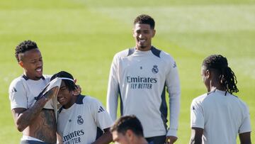 Los jugadores del Real Madrid, durante su último entrenamiento en Valdebebas.
