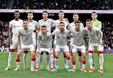 Once inicial del Athletic Club. Iñaki Williams, Aitor Paredes, Mikel Vesga, Ohian Sancet, Yeray Álvarez, Julen Agirrezabala, Óscar de Marcos, Alejandro Berenguer, Iñigo Lekue, Beñat Prados y Gorka Guruzeta.