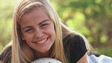 <b>ÁGIL Y RÁPIDA EN ATAQUE. </B/>Así definen a Milene Domingues.