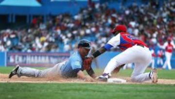 EEUU derrota a Cuba en duelo histórico de béisbol