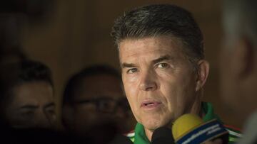 El presidente de la comisión señaló que se analiza al sucesor de Codesal, quien presentó su renuncia por diferencias con los árbitros.