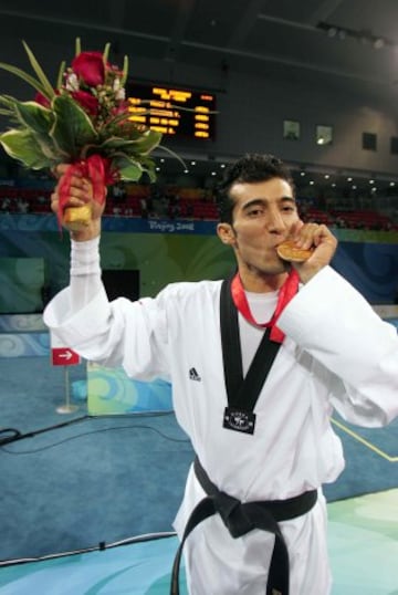 Ganó por decisión de los jueces, después de que en cuatro rounds terminó empatado contra el dominicano Yulis Gabriel Mercedes.