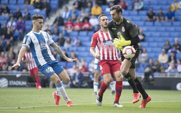 Fallo de Diego López que surgió tras un cabezazo de Álvaro Morata.