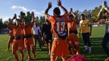 Cobreloa está sumido en una profunda crisis que lo tiene con dos directivas.