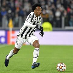 Juan Guillermo Cuadrado renueva por un año con Juventus