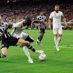 Otra bomba de Olabe: negocia por Van de Beek