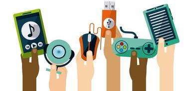 5 cosas que ya no necesitamos llevar en verano gracias al móvil