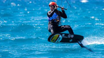 Gisela Pulido persigue el podio en el Mundial de Formula Kite