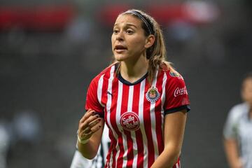 Norma Palafox jugando con Chivas