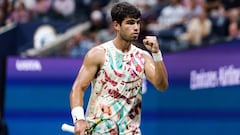 El tenista español Carlos Alcaraz celebra un punto durante su partido ante Alexander Zverev en los cuartos de final del US Open 2023.