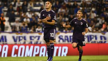 Santos Borré y Quintero anotan en el triunfo de River ante Vélez