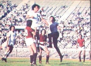 Nuevamente la tremenda campaña de Palestino en 1979 incluyó una goleada, esta vez a Galicia por 5-0. Elías Figueroa marcó uno de los tantos.