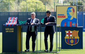 Presentación de Jules Koundé como nuevo jugador del Barcelona.