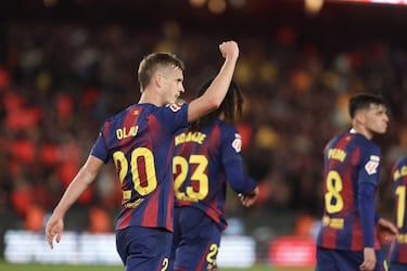 Qué buen balón filtró Lamine Yamal para dejar a Dani Olmo en su mano a mano ante Sivera, finalizando de forma exquisita con un disparo sutil. Doblete particular para el mediapunta azulgrana.