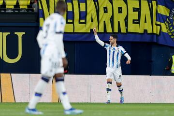 Determinante ante el Villarreal. De hecho, fue el autor del primer gol con un cabezazo perfecto, tras superar el marcaje de Jorge Cuenca. Además, su conexón con Kubo le está dando muchas alegrías a la afición donostiarra.