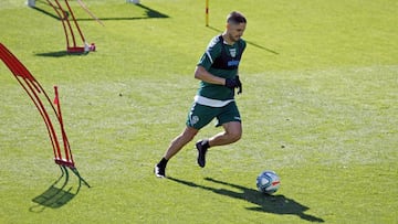 El Elche sale del ERTE tras la presión de la plantilla