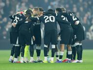 Soccer Football - Premier League - Aston Villa v Chelsea - Villa Park, Birmingham, Britain - March 4, 2026 Chelsea players huddle before the match Action Images via Reuters/Andrew Boyers EDITORIAL USE ONLY. NO USE WITH UNAUTHORIZED AUDIO, VIDEO, DATA, FIXTURE LISTS, CLUB/LEAGUE LOGOS OR 'LIVE' SERVICES. ONLINE IN-MATCH USE LIMITED TO 120 IMAGES, NO VIDEO EMULATION. NO USE IN BETTING, GAMES OR SINGLE CLUB/LEAGUE/PLAYER PUBLICATIONS. PLEASE CONTACT YOUR ACCOUNT REPRESENTATIVE FOR FURTHER DETAILS..