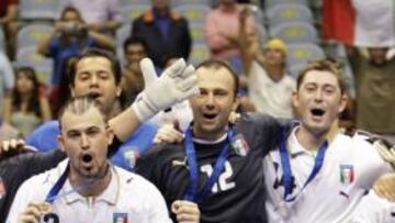 <b>LA SUERTE DE CARA.</b> La selección italiana acabó en tercer lugar en el Mundial de Fútbol Sala tras ganar en la final de consolación a Rusia por 2-1, gracias a un gol de Saad Assis a falta de trece segundos para la conclusión del encuentro.