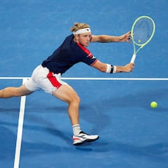 Davidovich arranca con fuerza