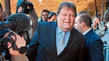 <b>APOYO. </b>Norbert Haug apuesta por la continuidad de Ron Dennis