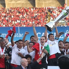 Melgar asusta a Wanderers con 11 fichajes para la copa
