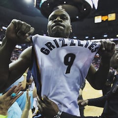 Antiguo campeón de la NBA evita la cárcel por fraude