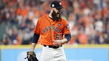 Dallas Keuchel de Houston Astros elebra uno de los diez strikeouts que logr&oacute; contra los New York Yankees.