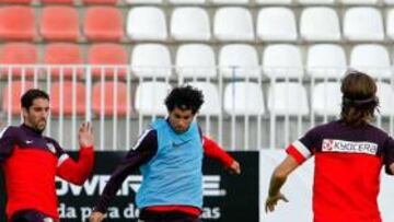 Diego Costa muestra su buen momento con dos goles al filial