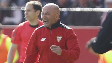 Sampaoli durante el partido entre Sevilla y Villarreal.