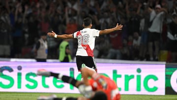 AME9840. SANTIAGO DEL ESTERO (ARGENTINA), 28/01/2023.- Pablo Solari celebra luego de anotar un gol durante el partido por la primera división del fútbol argentino entre Central Córdoba y River Plate, hoy, en el Estadio Único Madre de Ciudades en Santiago del Estero (Argentina). EFE/ Diego Haliasz
