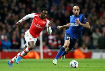 Danny Welbeck con Aymen Abdennour.