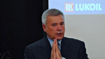 Vagit Alekperov, president of OAO Lukoil, addresses the Columbia Business School in New York, U.S., on Monday, Oct. 15, 2007. Alekperov spoke on the current state of the Russian economy and energy sector. Photographer: Yola Monakhov/Bloomberg News