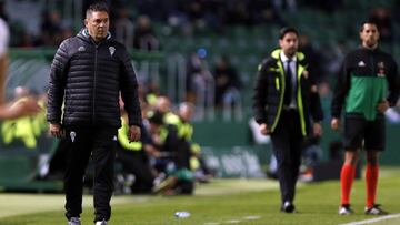 Rafa Navarro, en un partido con el Córdoba.