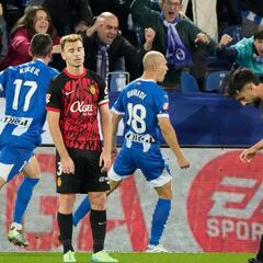 Aprobados y suspensos del Alavés: una victoria por fin